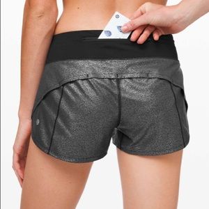 Lululemon Speed up 2.5 Luminosity foil